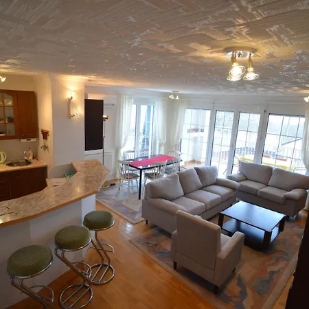 Near In Apartamento Plzeň